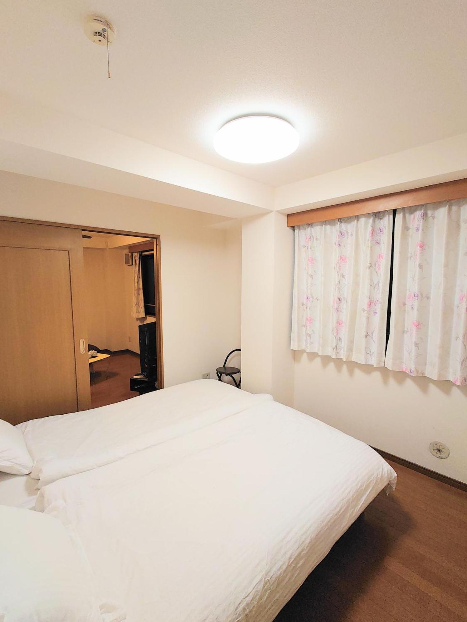 طوكيو Honeys Guest House المظهر الخارجي الصورة